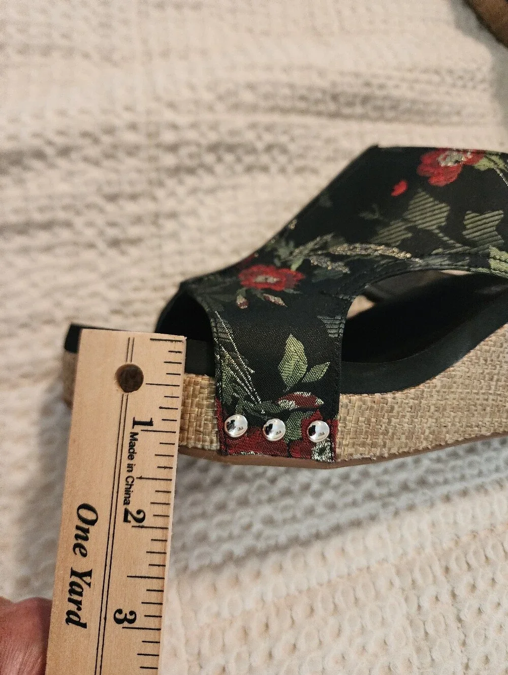 Corkys Carley Black Red Floral Embroidered Platform Wedge Sandals 9 Boho